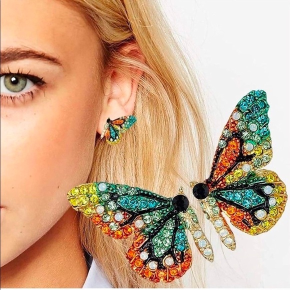 FLUTTERBY BUTTERFLY RHINESTONE CRYSTAL CLIMBER STUDS - Picture 1 of 5